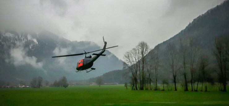 Ein Hubschrauber vom militärischen Such- und Rettungsdienst (SAR Landsberg) war gestern im Bereich der Kreuther Berge im Einsatz / Bild Bergwacht Rottach-Egern